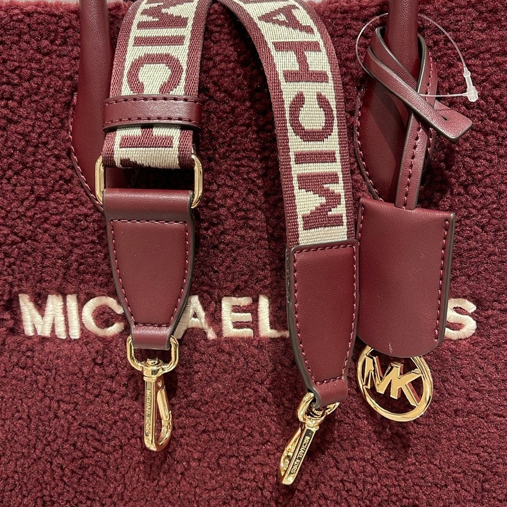 Michael Kors Medium SHEARLING MIRELLA Tote
Shoulder Bag Sherpa 
Oxblood 
NWT - Picture 12 of 16